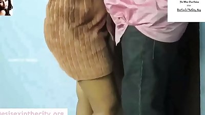 Indian hoty bathroom sex with her boyfriend
