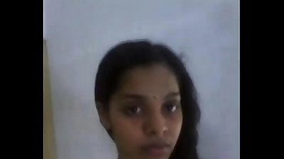 Beautiful indian girl with curvy boobs selfie - indianhiddencams.com