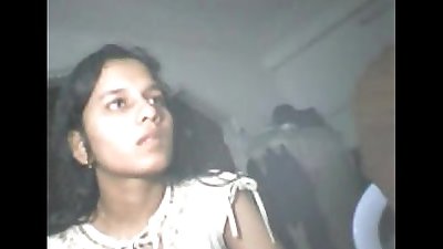 Indian amateur couple on live cam show sucking and fucking