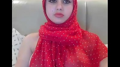 Sexy indian babe on live cam show exposing bigtits and pussy masturbation