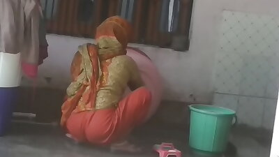 My Geeta bhabhi sexy ass shape.